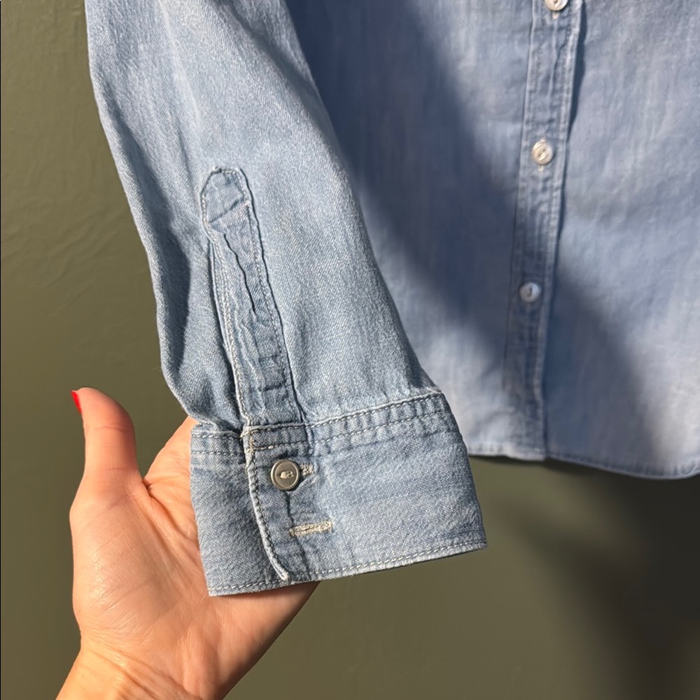 Gap S Light Blue Denim Button-Up Shirt - Picture 5 of 9